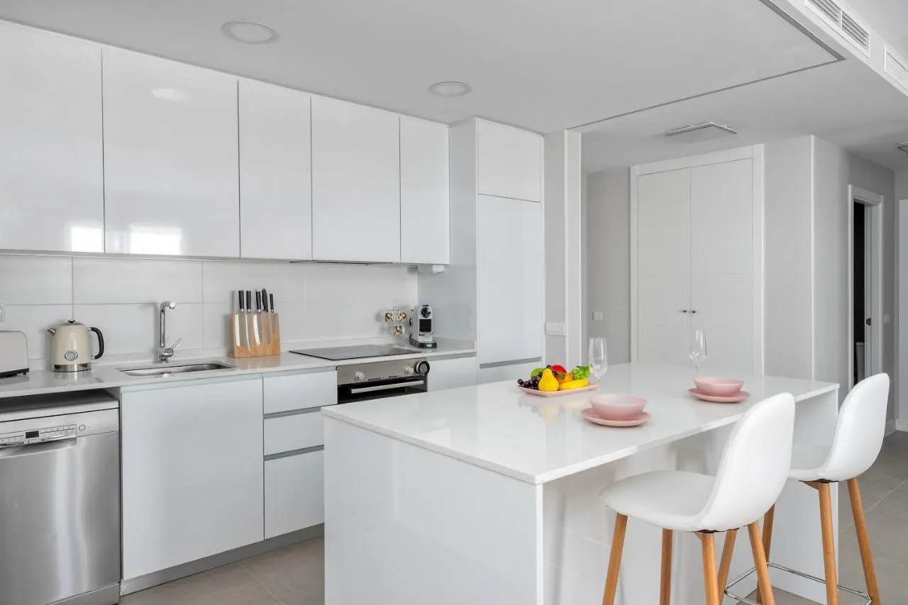 Luxurious Apartment In Benalmadena By Costarentals - Ref 35